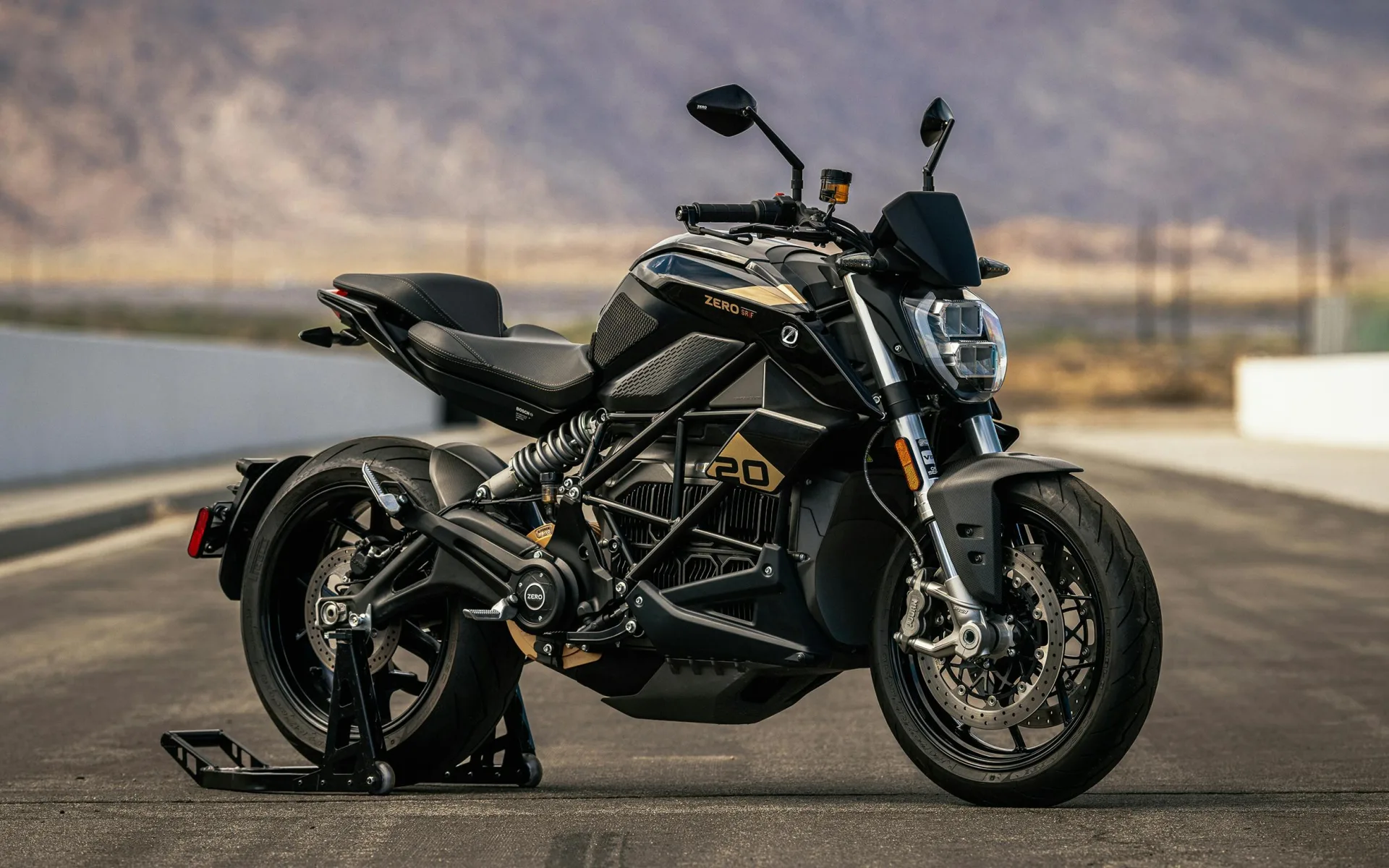 Zero Motorcycles 20th Anniversary Limited Edition SR/F in its black-and-gold anniversary treatment.