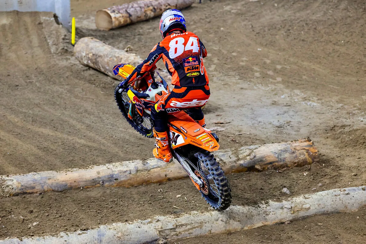 Canadian Trystan Hart attacks a technical section during the Nampa AMA EnduroCross round.