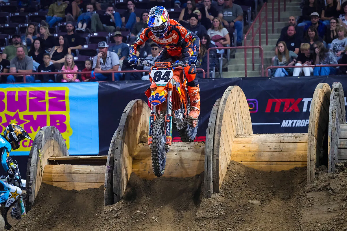 Hart rides through the indoor rock and log obstacles at Ford Idaho Center.